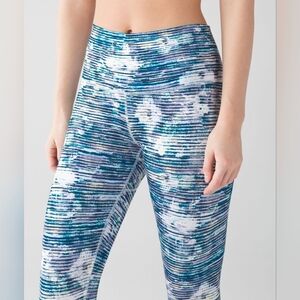 Lululemon Cropped Leggings Like New Size 6